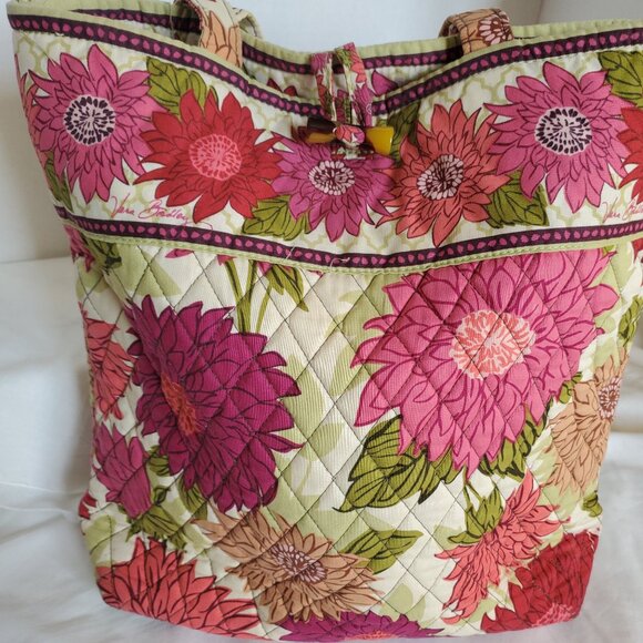 Vera Bradley Hello Dahlia bag 14in x 13in x 4in - Picture 3 of 6